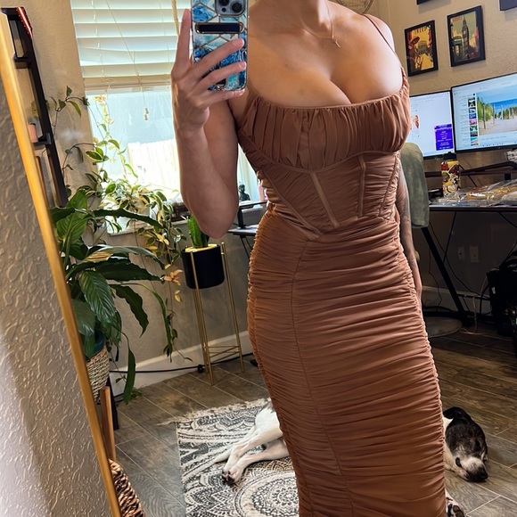 HOUSE OF CB 'Lilian' Mocha Corset Maxi Dress NWOT - Picture 11 of 14